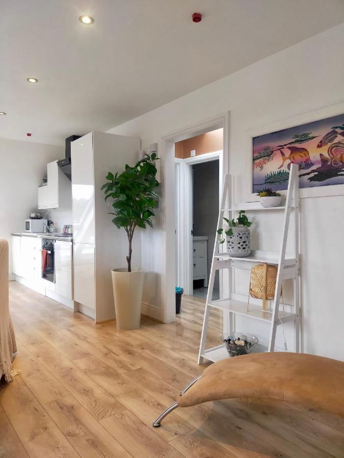 Stunning Luminous Penthouse/ 2Beds 2Baths Lejlighed Bournemouth Eksteriør billede